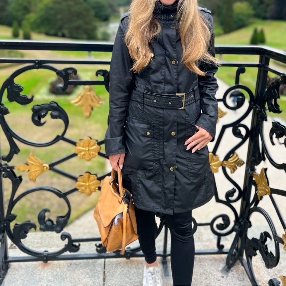 Barbour coat UK 8 would fit 0-2
